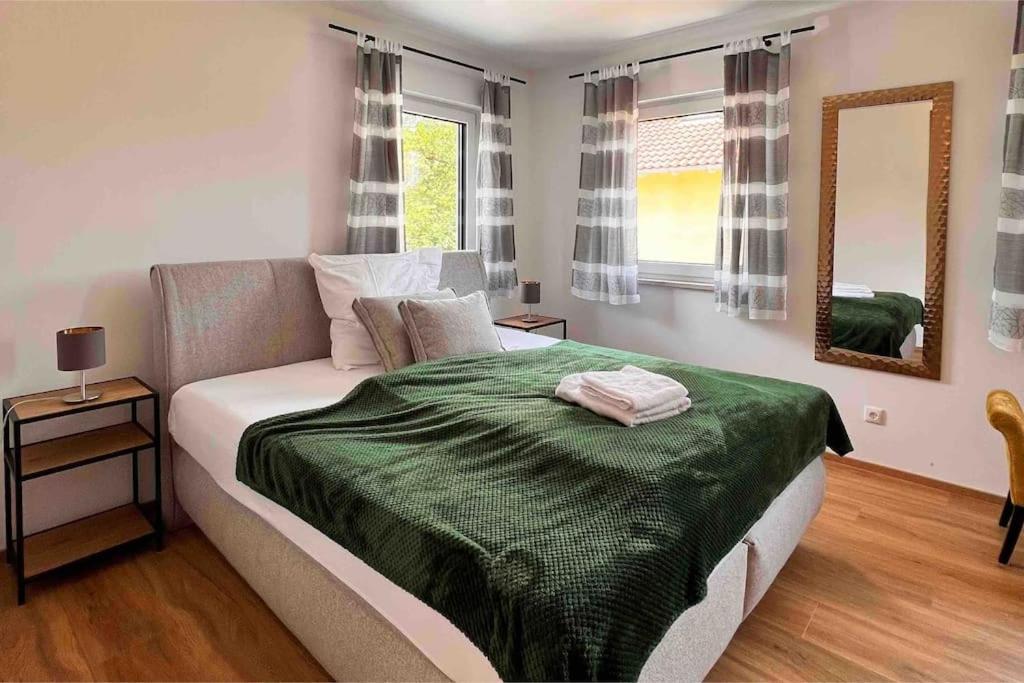 Viel Platz In Burghausen Fuer Freunde Und Familie Apartment Ngoại thất bức ảnh